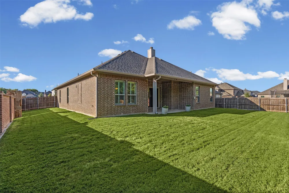 3200 Tail Water Drive Mansfield, TX 76063