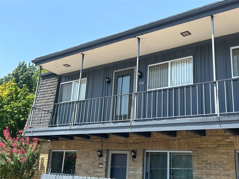 5014 Les Chateaux Drive #230 Dallas, TX 75235