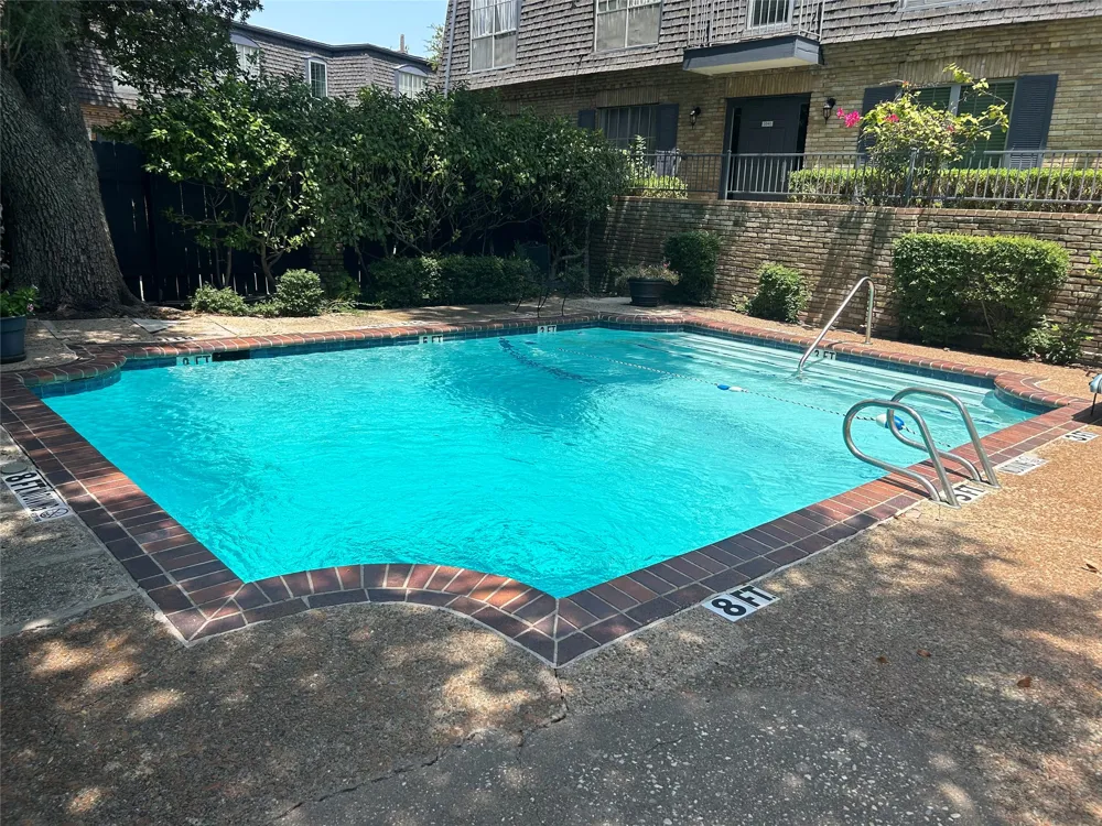5014 Les Chateaux Drive #230 Dallas, TX 75235