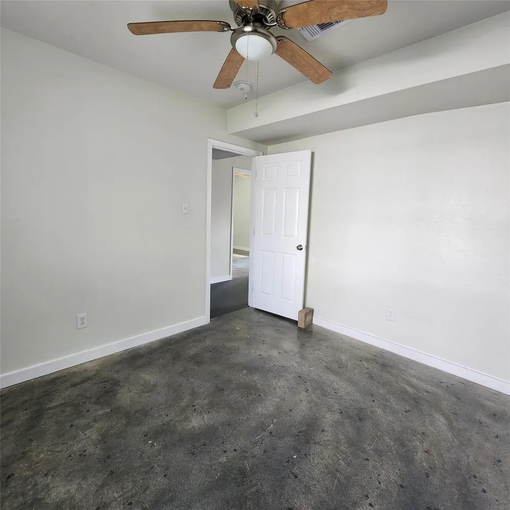 4710 Pelican Street #1 Hitchcock, TX 77563