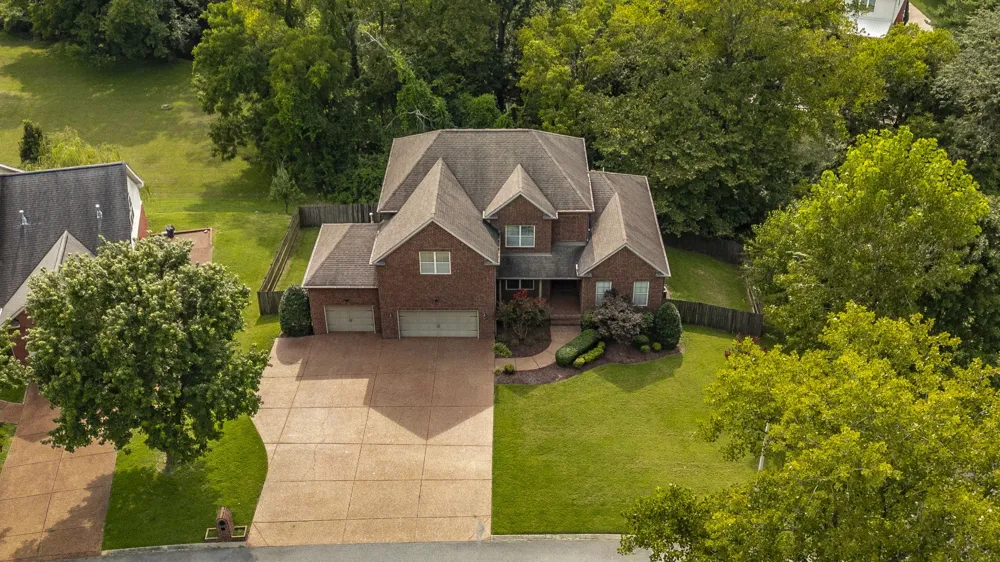 816 Lynn Dr Goodlettsville, TN 37072