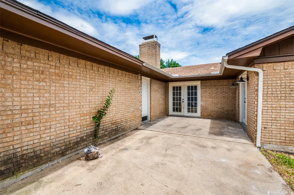100 High School Drive Waxahachie, TX 75165