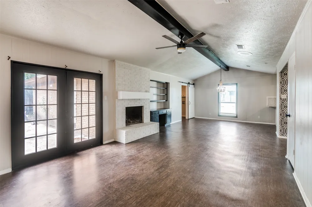 100 High School Drive Waxahachie, TX 75165