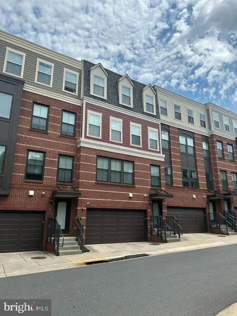 3961 NORTON PLACE Fairfax, VA 22030