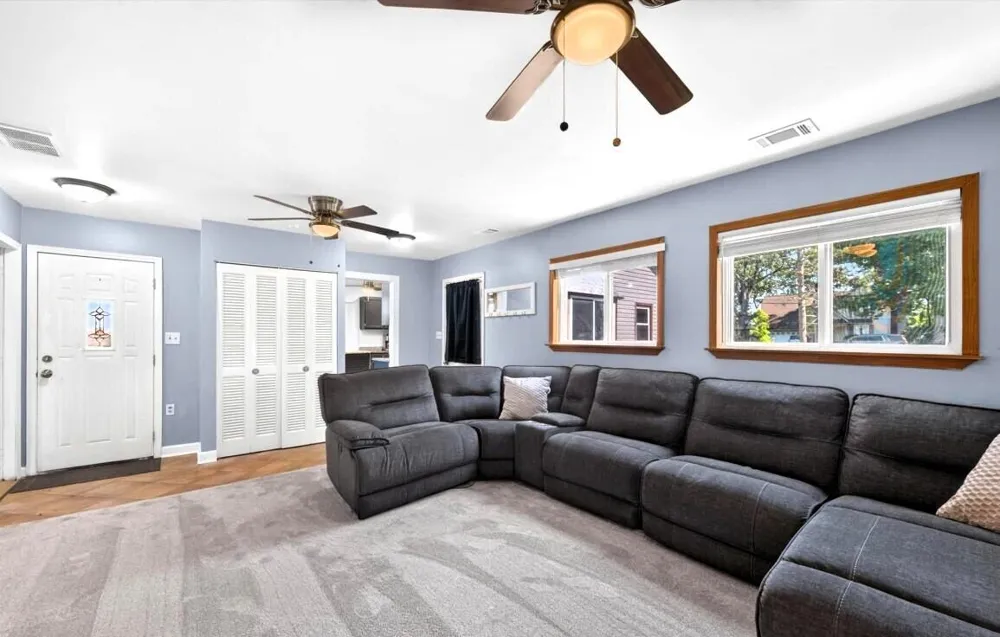 36852 Chase Street Romulus, MI 48174