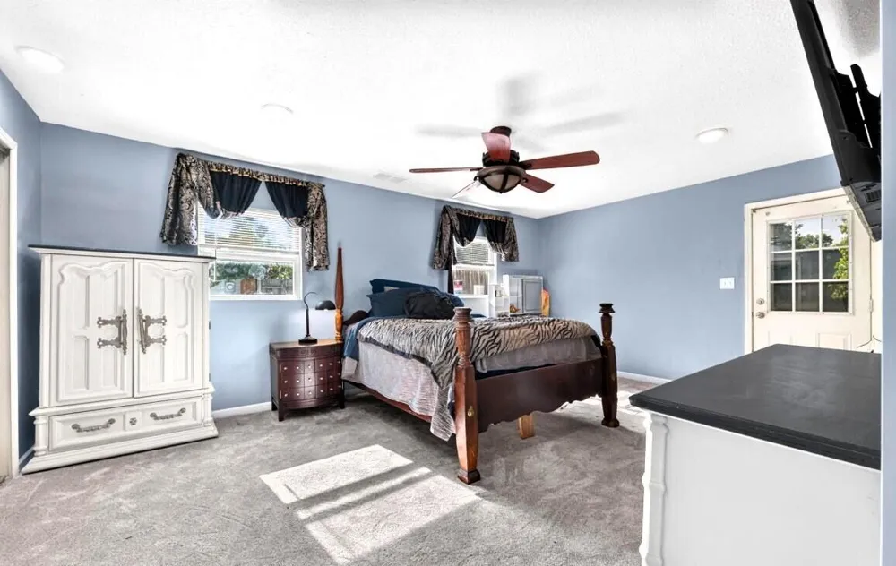 36852 Chase Street Romulus, MI 48174