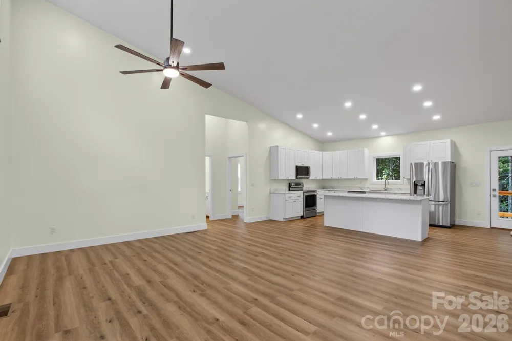 1008 Bell Mountain Road Zirconia, NC 28790