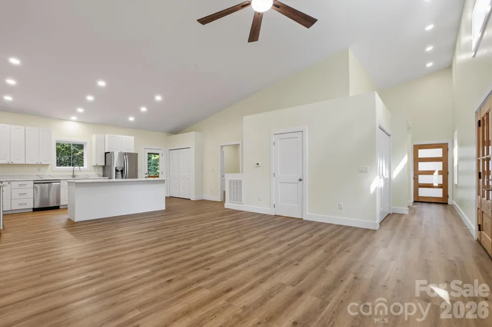 1008 Bell Mountain Road Zirconia, NC 28790