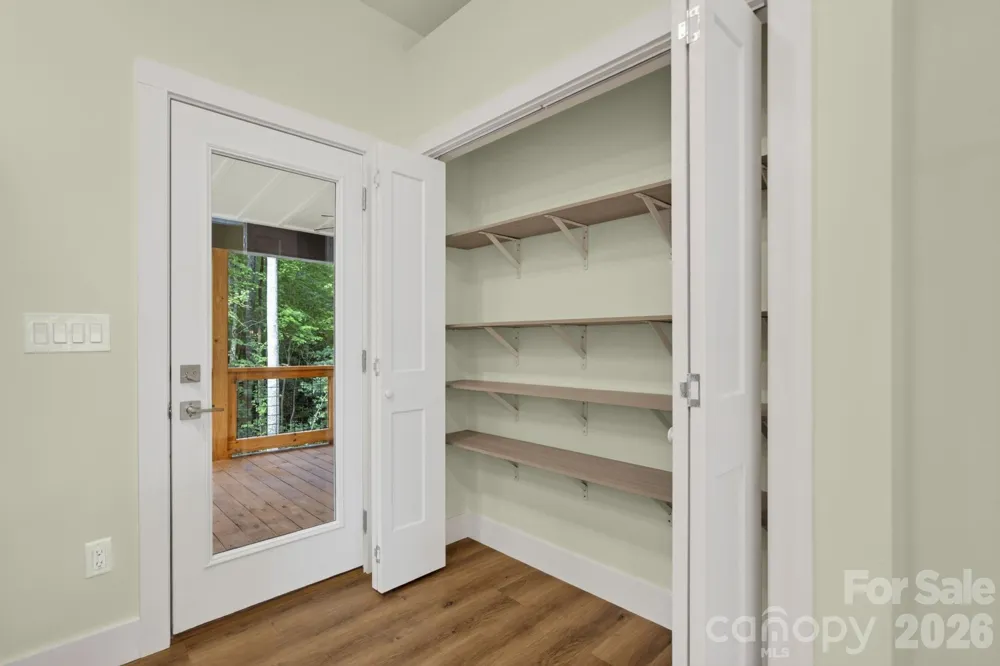 1008 Bell Mountain Road Zirconia, NC 28790