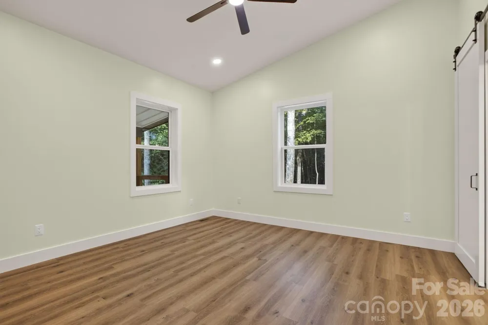 1008 Bell Mountain Road Zirconia, NC 28790