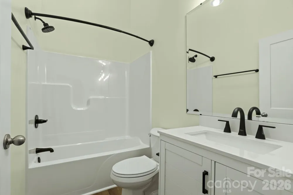 1008 Bell Mountain Road Zirconia, NC 28790