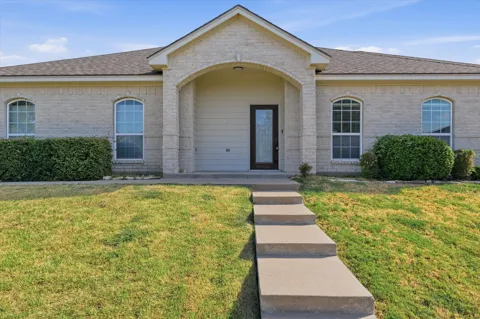 32 North Shore Circle