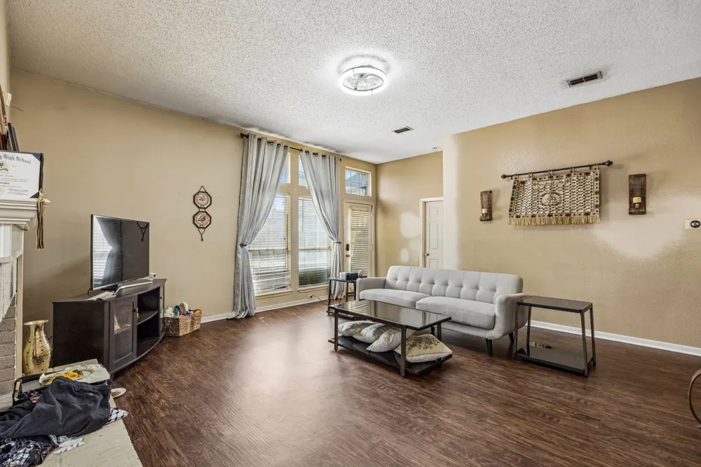 7100 Longo Drive The Colony, TX 75056