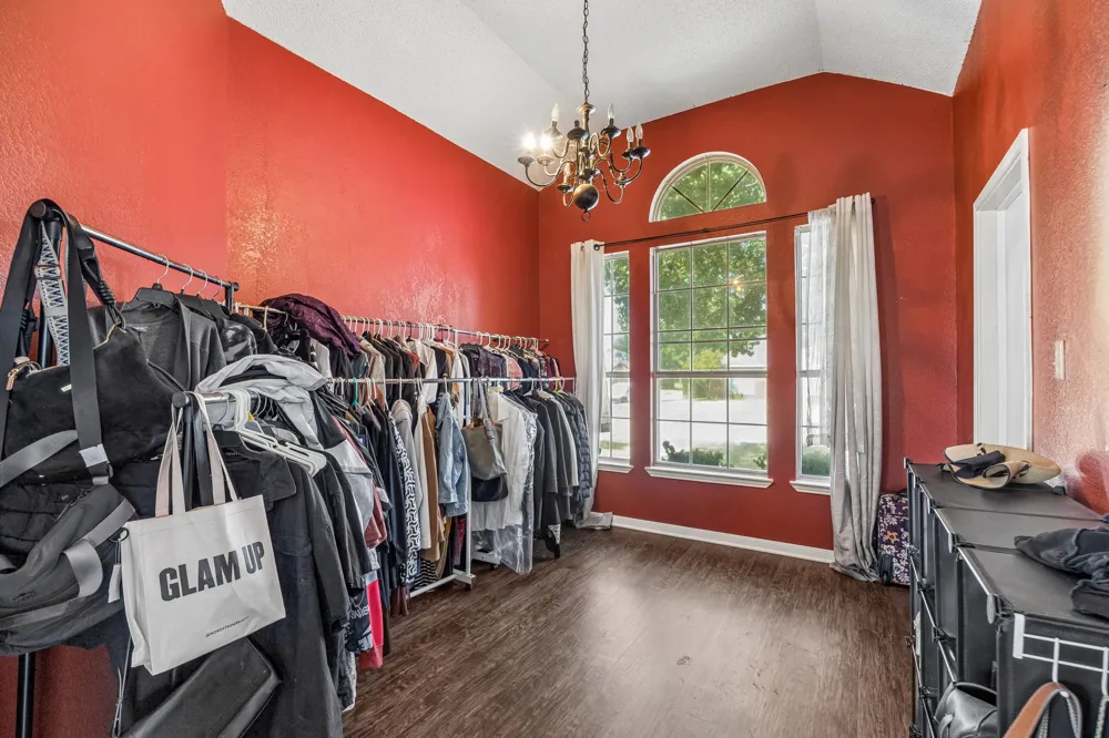 7100 Longo Drive The Colony, TX 75056
