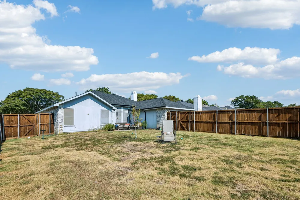 7100 Longo Drive The Colony, TX 75056