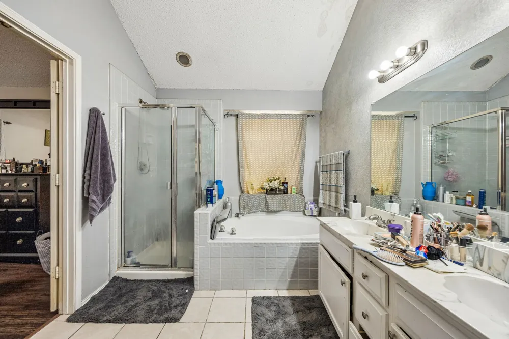 7100 Longo Drive The Colony, TX 75056