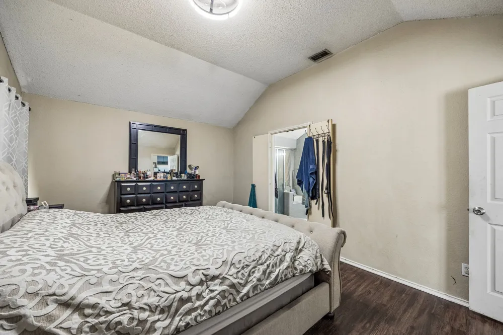 7100 Longo Drive The Colony, TX 75056