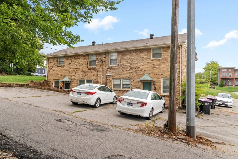 211 N 5th Street #C Clarksville, TN 37040