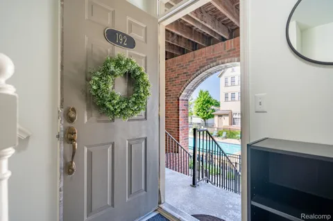192 Amys Walk