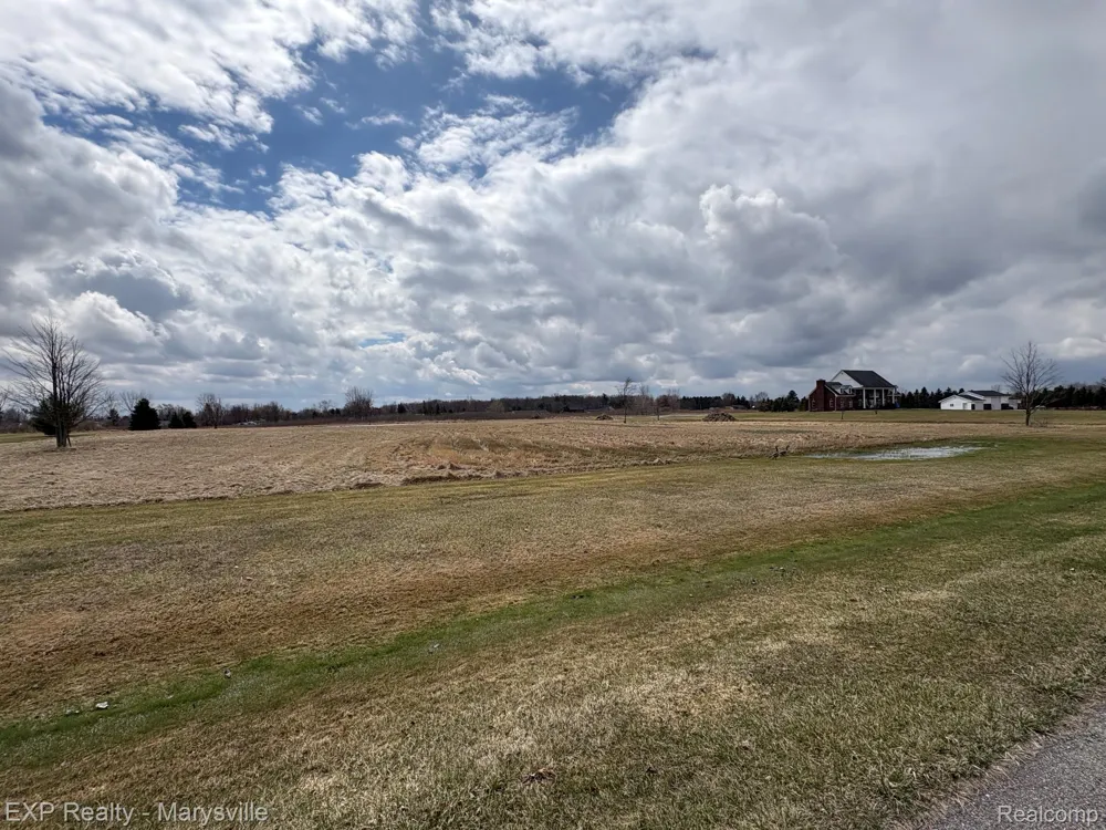 1 Putt-R Drive Mussey Township, MI 48014