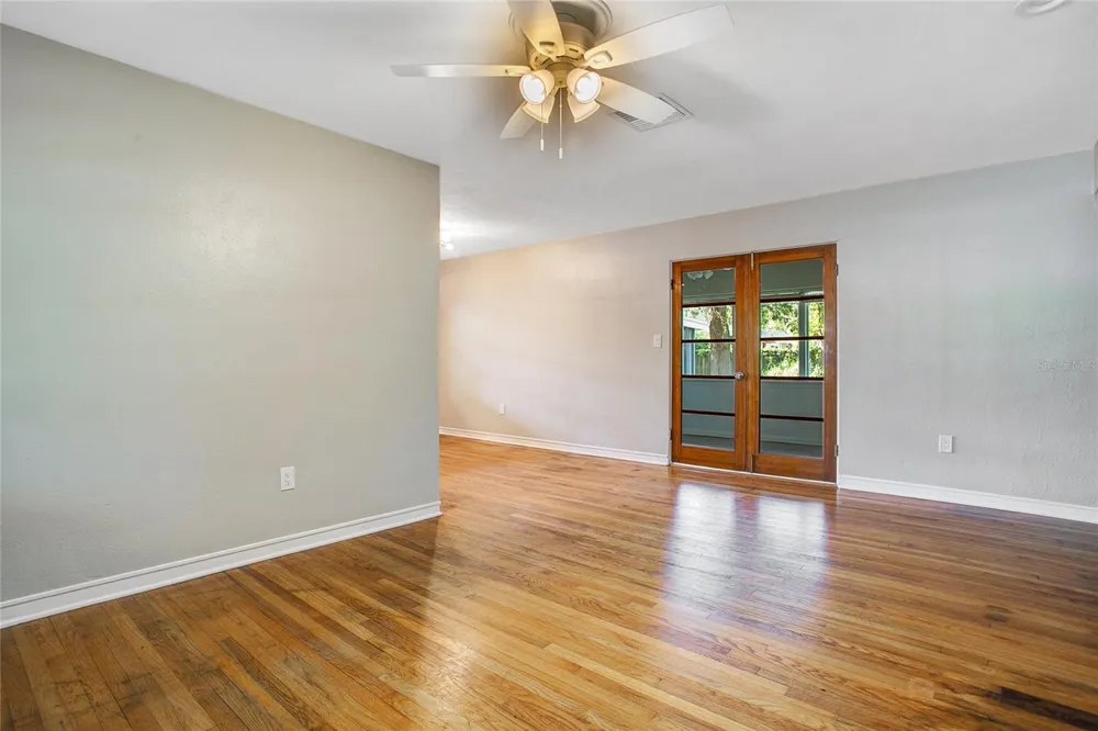 1955 ELAND AVENUE Winter Park, FL 32789