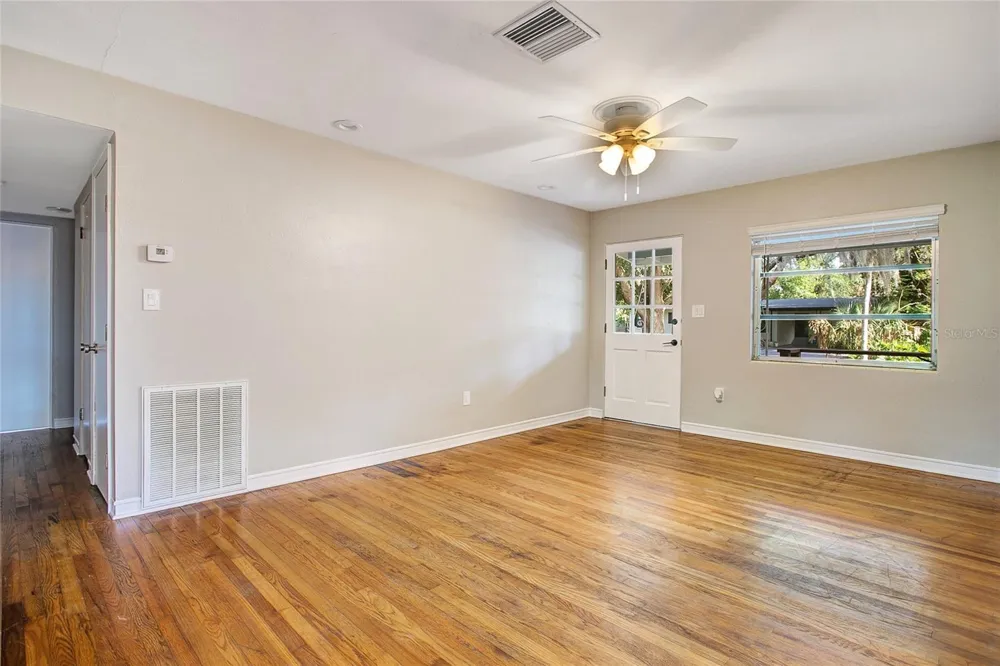 1955 ELAND AVENUE Winter Park, FL 32789