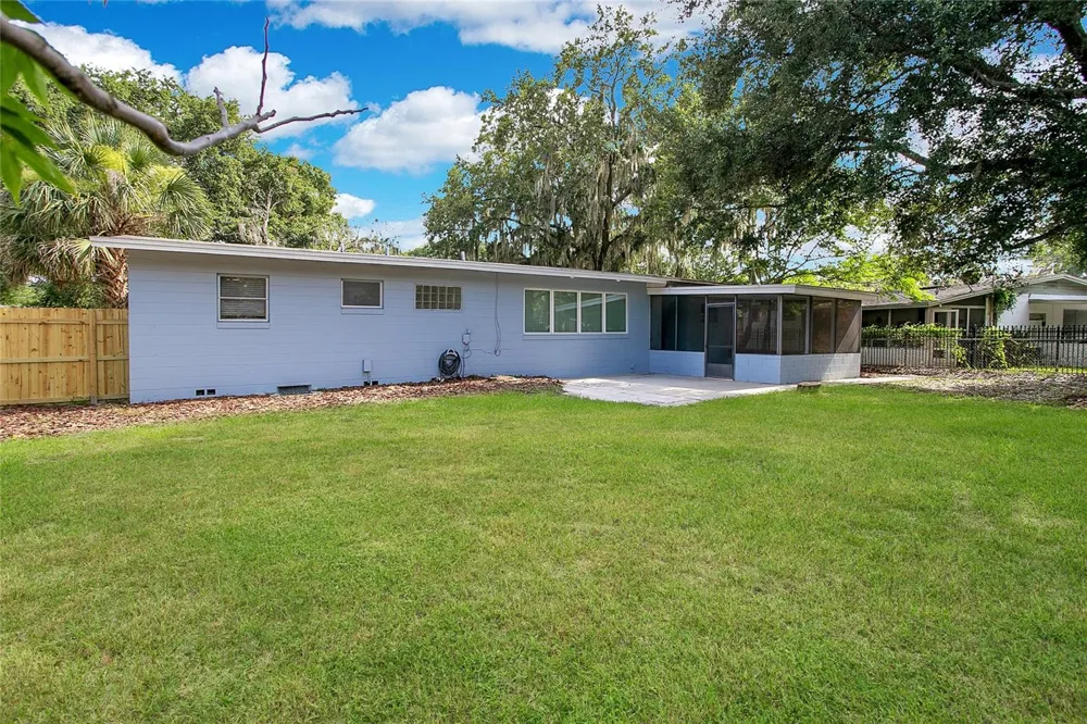 1955 ELAND AVENUE Winter Park, FL 32789