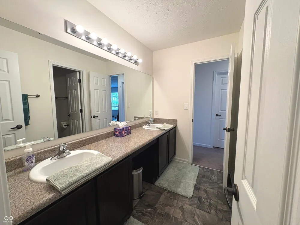 88 Vermilian Drive Whiteland, IN 46184
