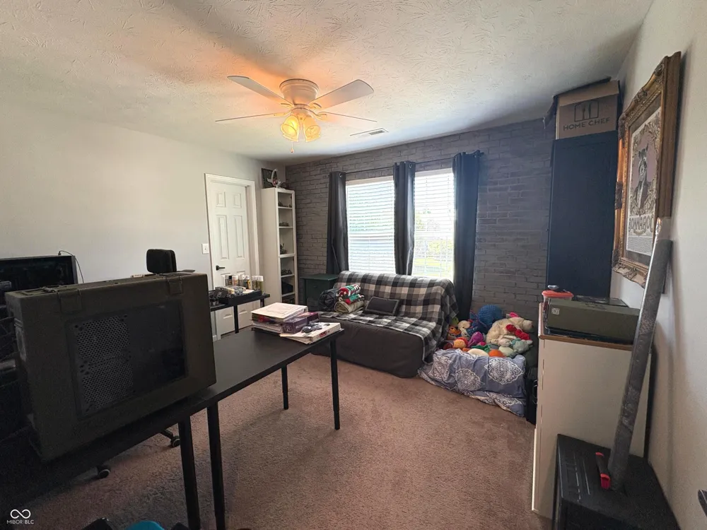 88 Vermilian Drive Whiteland, IN 46184