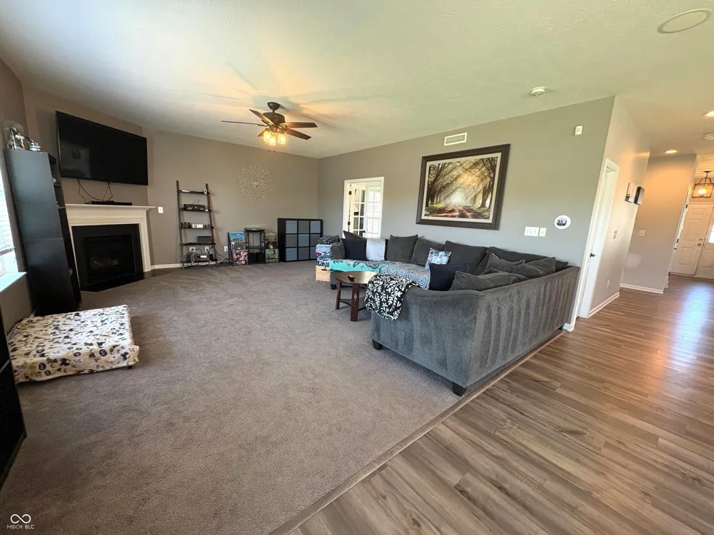 88 Vermilian Drive Whiteland, IN 46184
