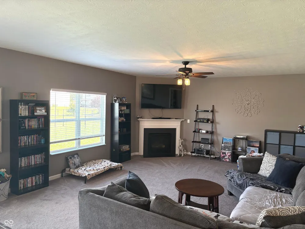 88 Vermilian Drive Whiteland, IN 46184