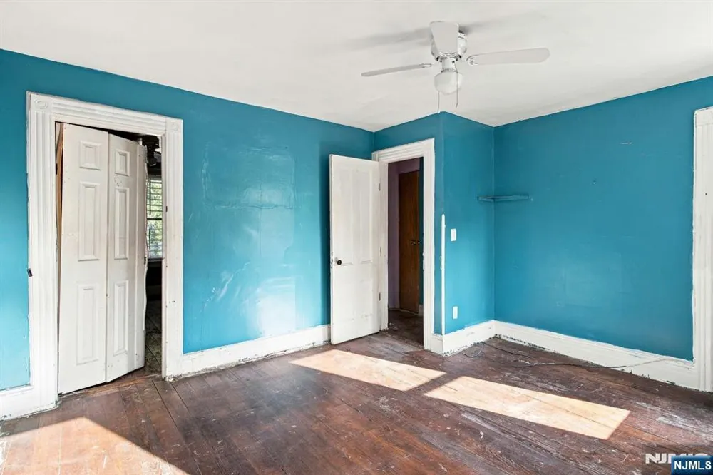 800 S 15th Street Newark, NJ 07108