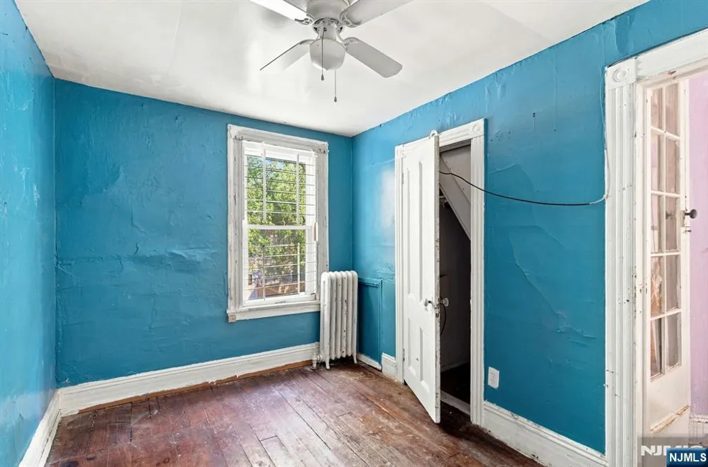 800 S 15th Street Newark, NJ 07108