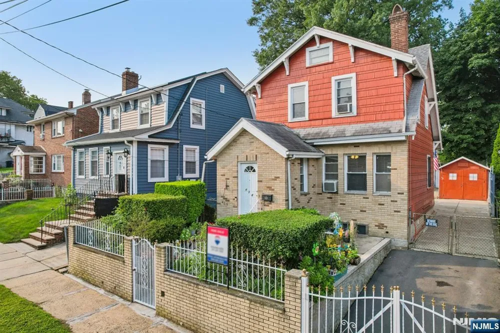 406-408 3rd Avenue Newark, NJ 07107