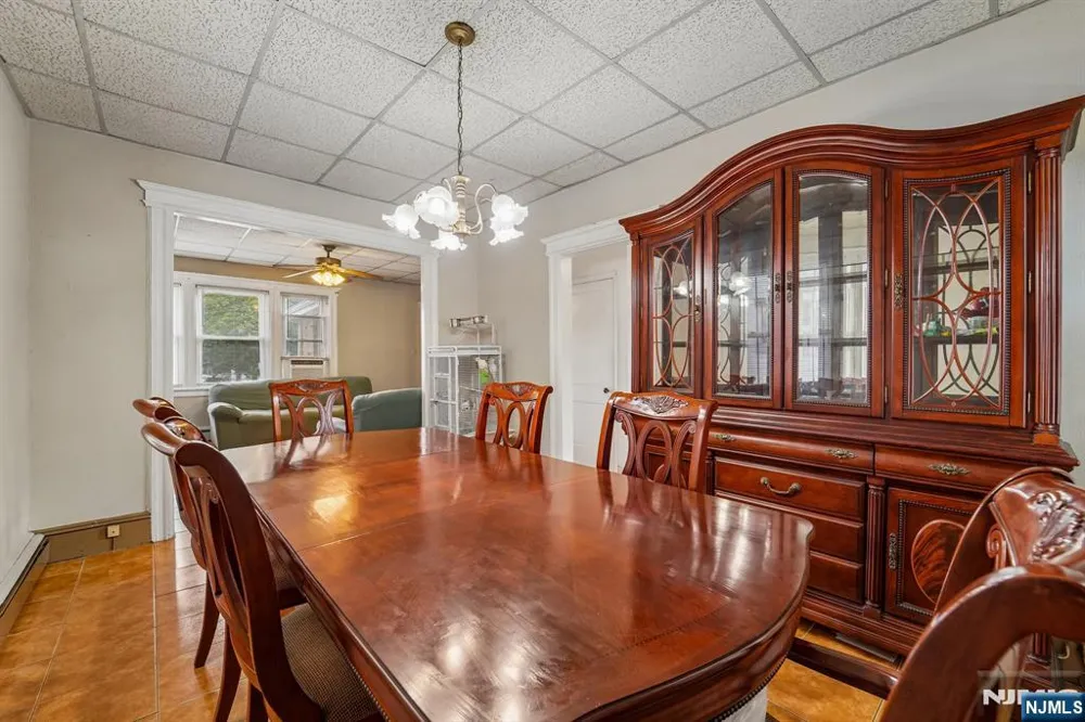 406-408 3rd Avenue Newark, NJ 07107