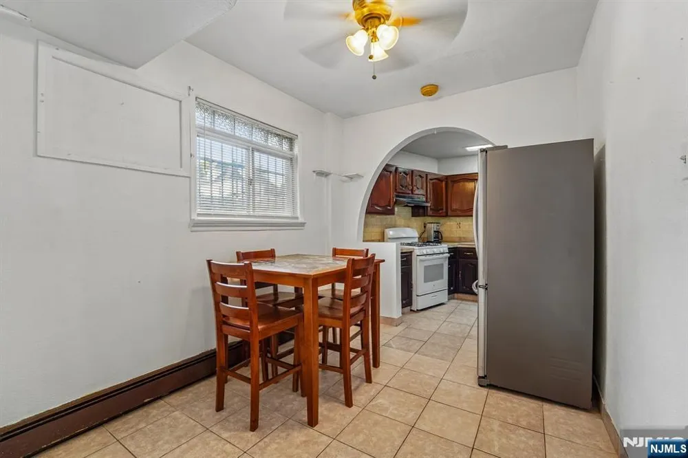406-408 3rd Avenue Newark, NJ 07107