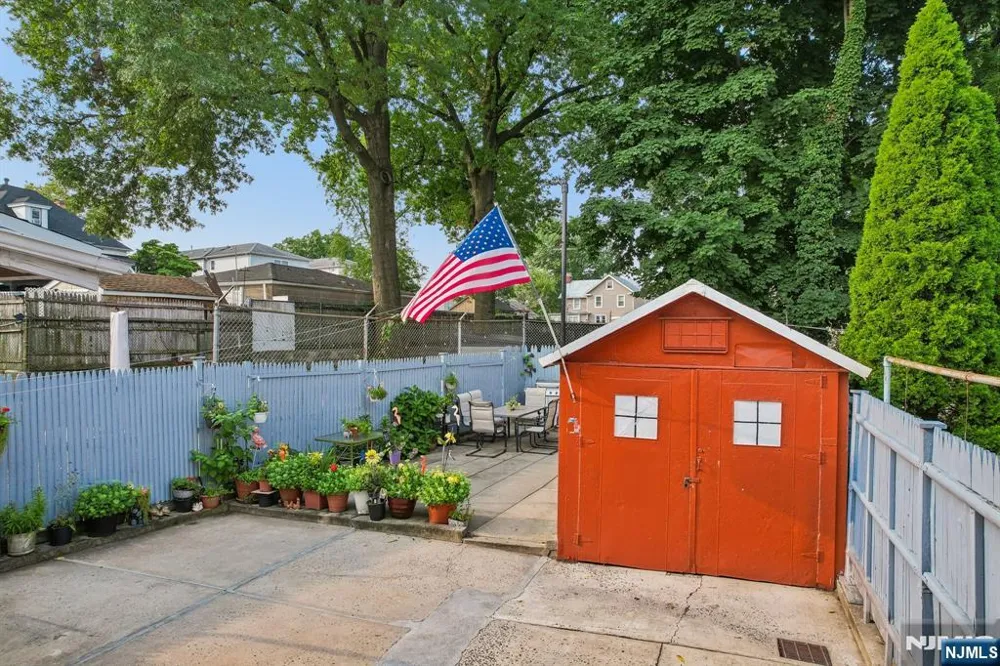 406-408 3rd Avenue Newark, NJ 07107