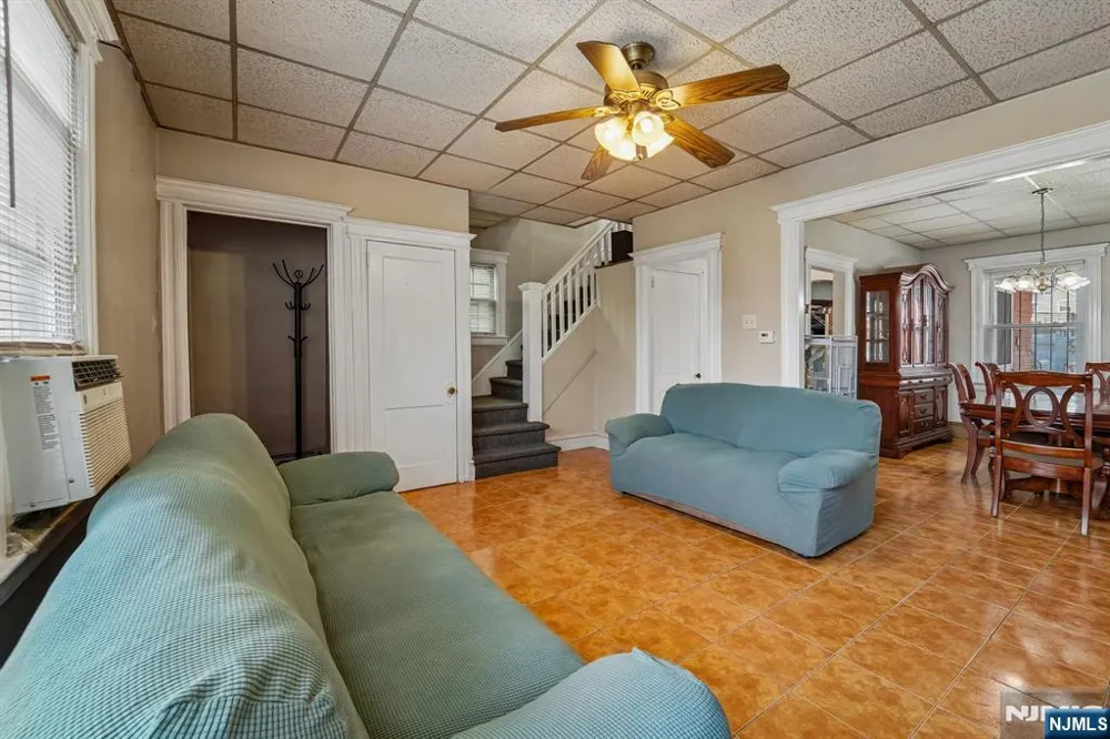 406-408 3rd Avenue Newark, NJ 07107