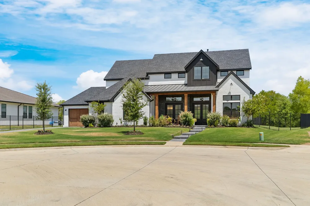 1561 Saint Peter Prosper, TX 75078