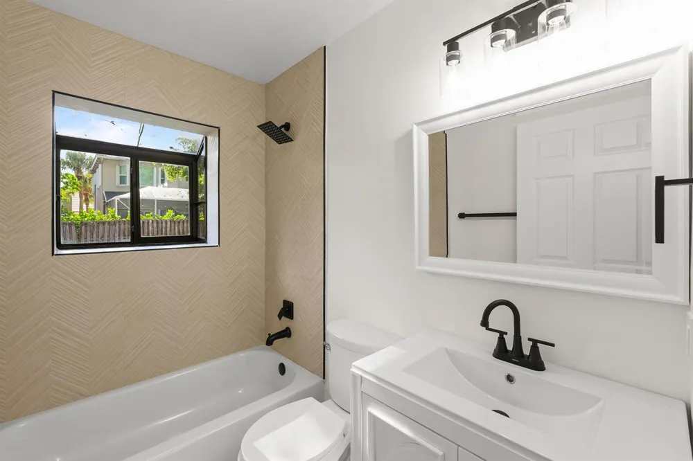 7406 Willow Spring Circle Boynton Beach, FL 33436