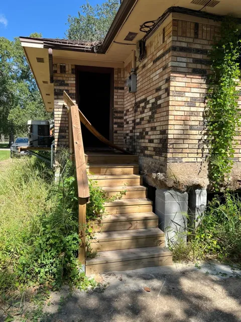 7550 Village Lane