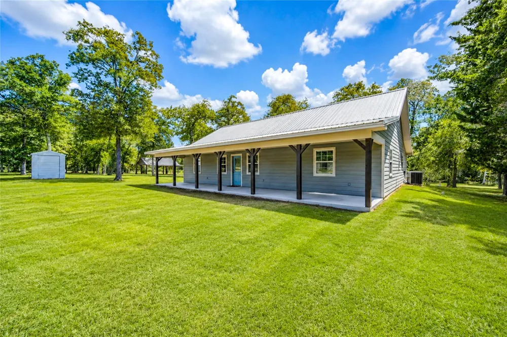 8805 Sun Oil Road Brenham, TX 77833