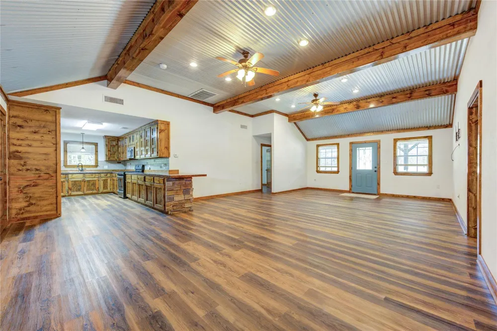 8805 Sun Oil Road Brenham, TX 77833
