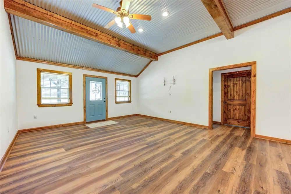 8805 Sun Oil Road Brenham, TX 77833