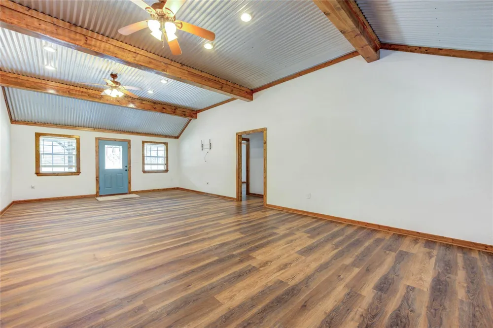 8805 Sun Oil Road Brenham, TX 77833