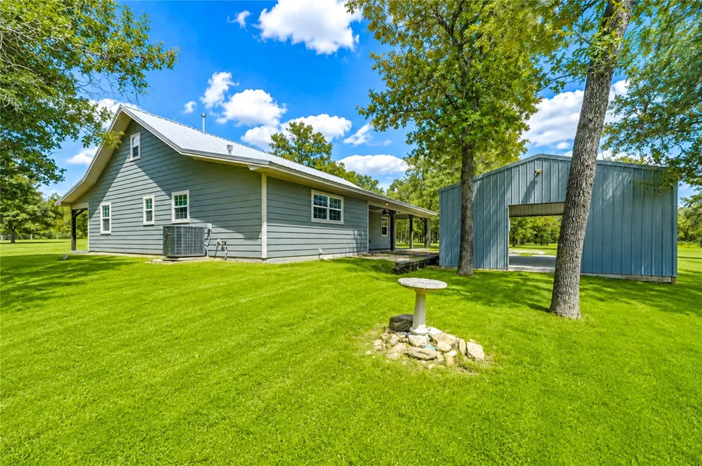 8805 Sun Oil Road Brenham, TX 77833