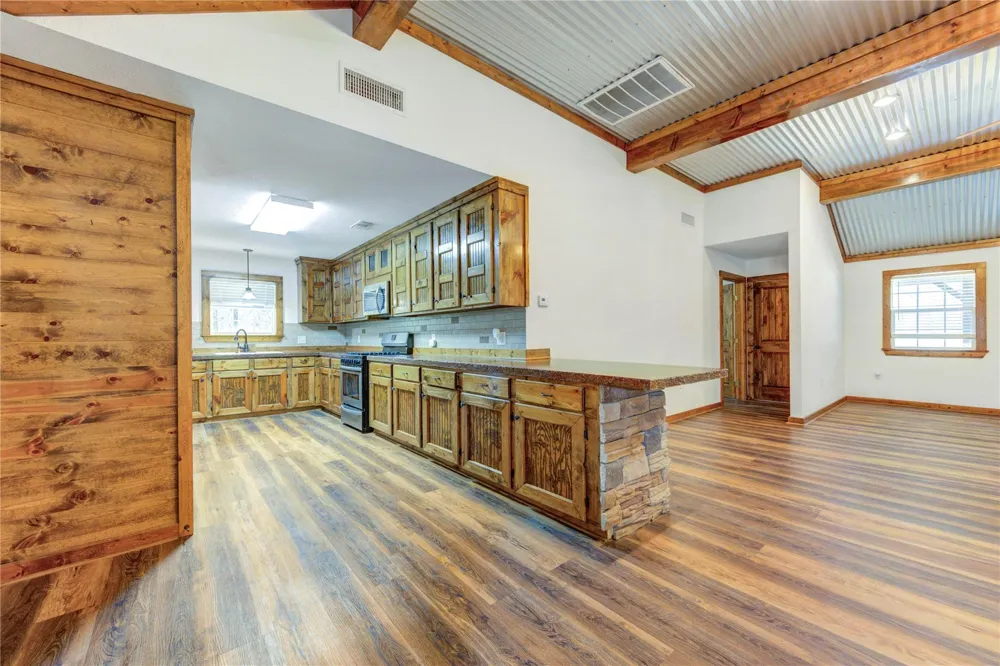 8805 Sun Oil Road Brenham, TX 77833