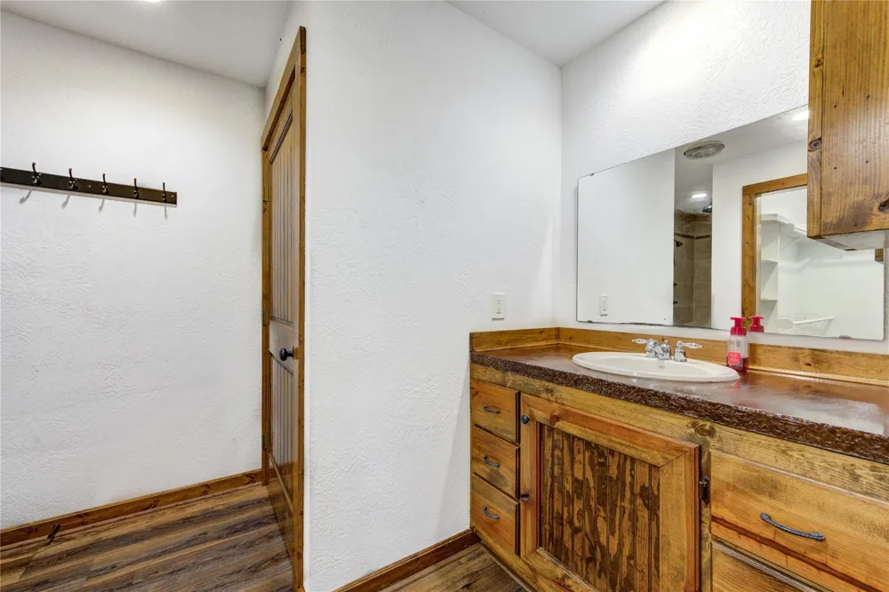 8805 Sun Oil Road Brenham, TX 77833