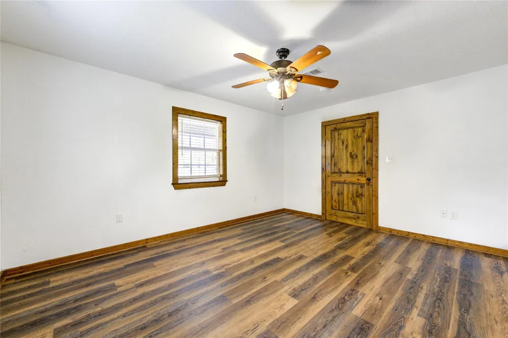 8805 Sun Oil Road Brenham, TX 77833
