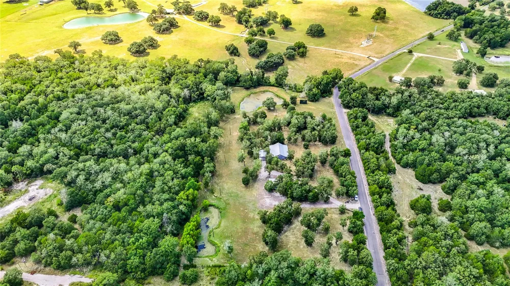 8805 Sun Oil Road Brenham, TX 77833